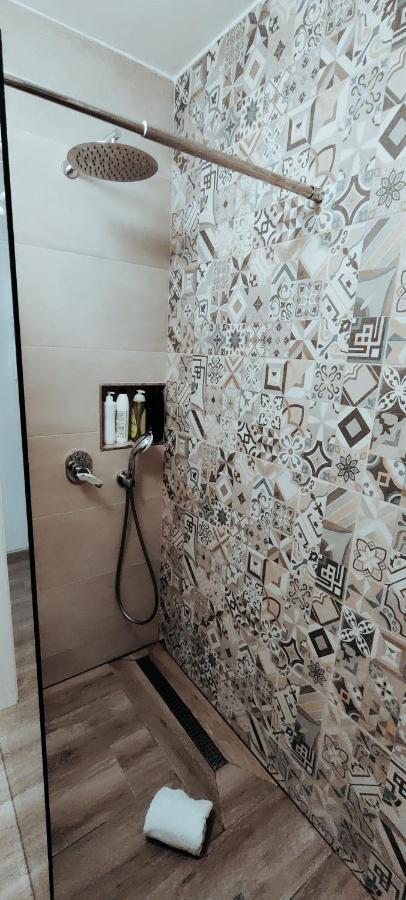Getaway Suites Apartment Xlendi Exterior photo
